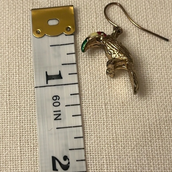 Vintage Gold Tone & Enamel Toucan Bird Earrings - Picture 3 of 3